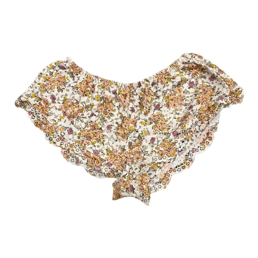 Victoria’s Secret Beige Floral Cottage Core Scalloped Lace Shorts S